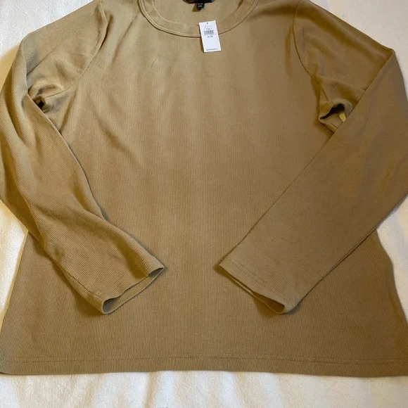 Banana Republic Ribbed Tan Long Sleeve Top - Picture 1 of 3
